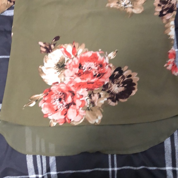 Floral zip back blouse - Picture 4 of 7